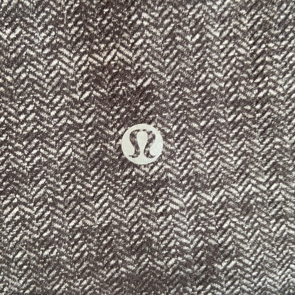 Lululemon 1/4 Zip Jacket - Picture 3 of 5